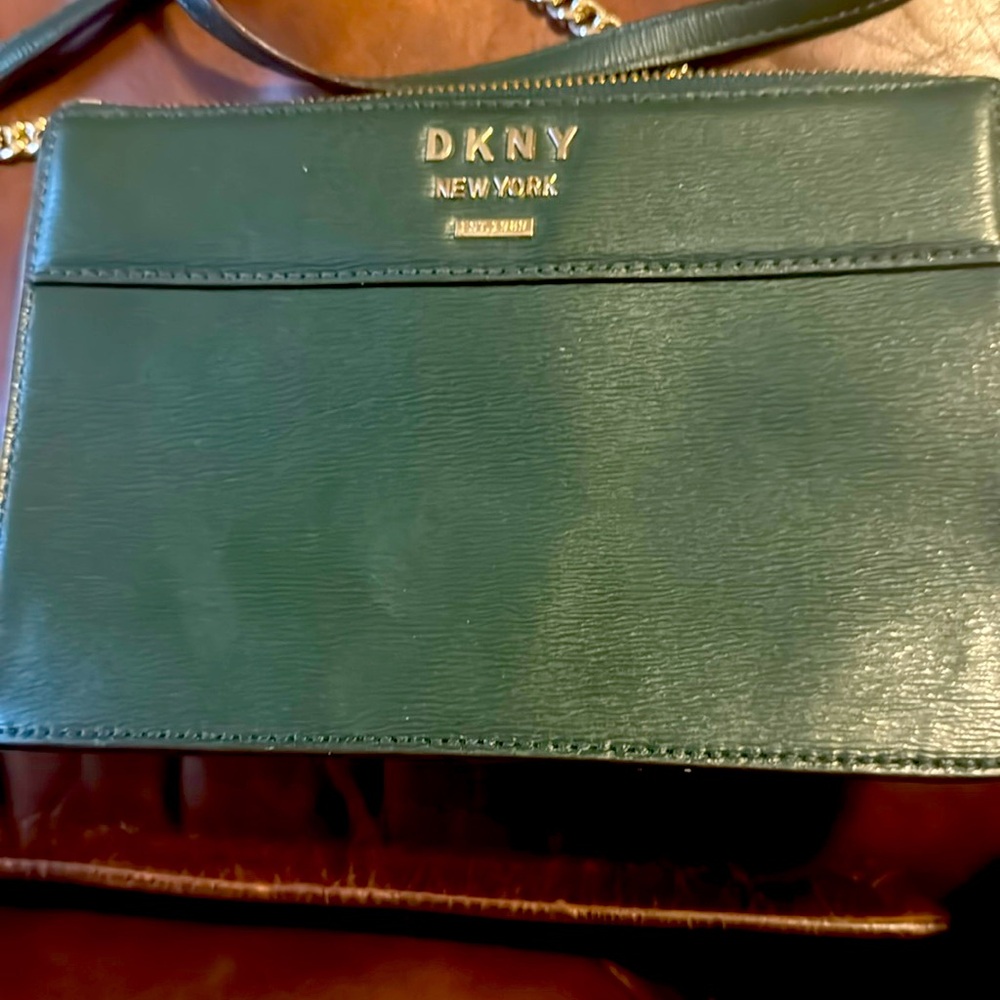 Hunter green Purse, Green is the new black !